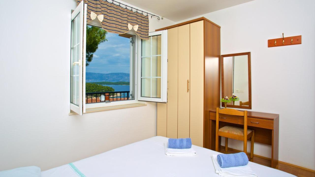 Apartments Kalina Jelsa  Εξωτερικό φωτογραφία