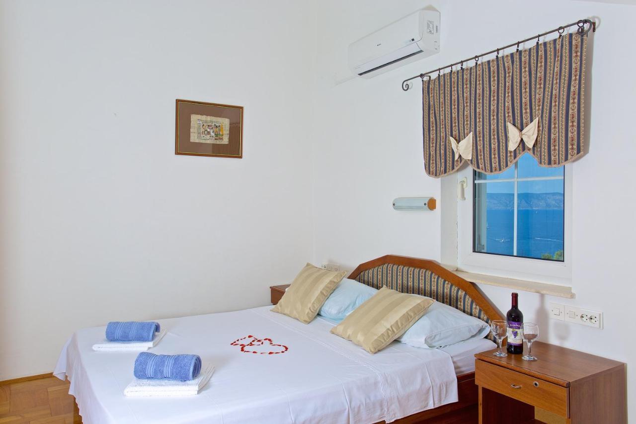 Apartments Kalina Jelsa  Εξωτερικό φωτογραφία
