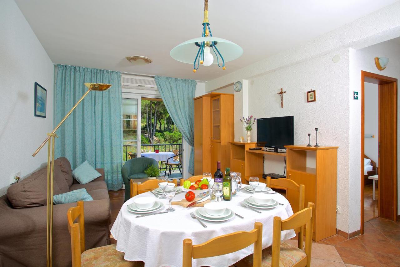 Apartments Kalina Jelsa  Εξωτερικό φωτογραφία
