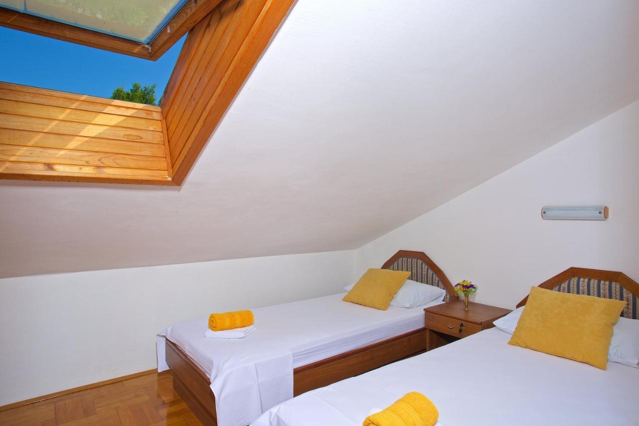 Apartments Kalina Jelsa  Εξωτερικό φωτογραφία